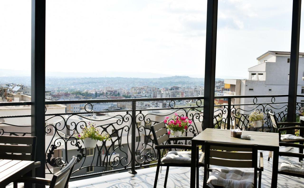 Chateau Linza Resort Tirana Buitenkant foto