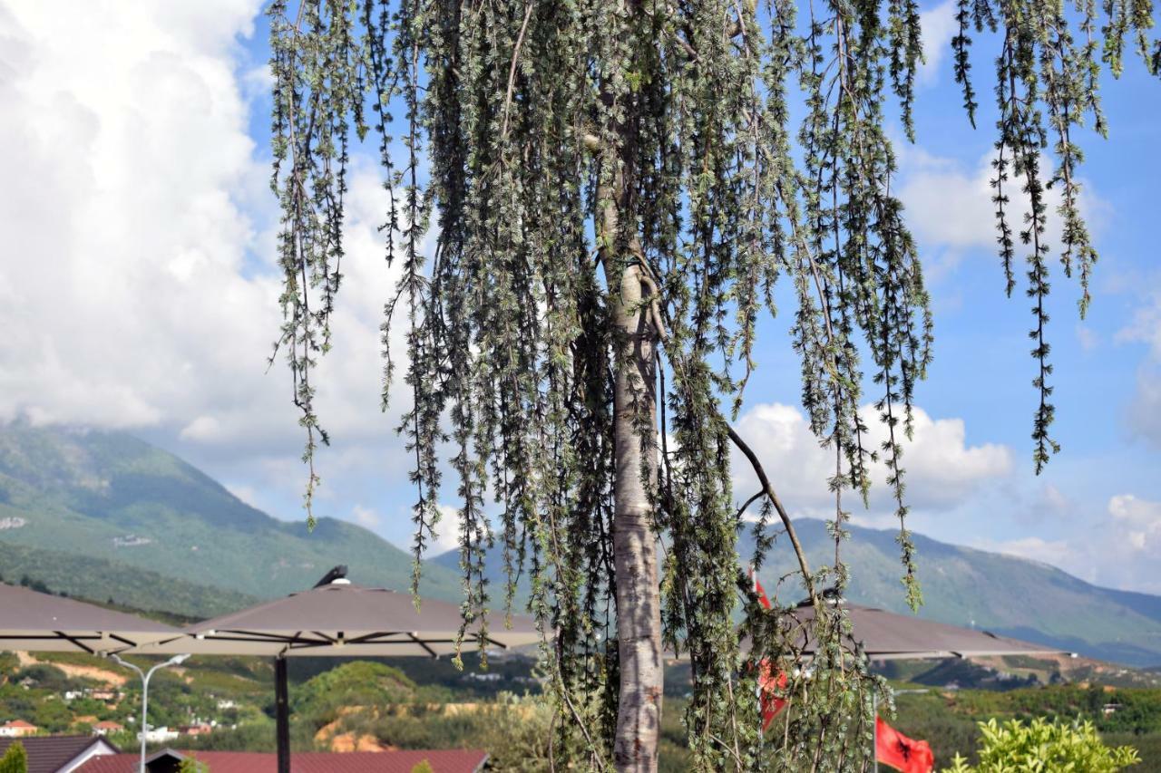 Chateau Linza Resort Tirana Buitenkant foto